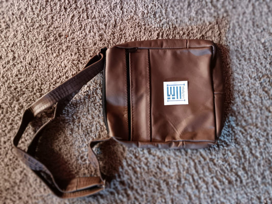 Lady Olympia Brand! Brown Smooth Leather Cross-Over Bag